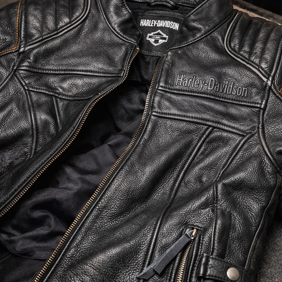 Harley-Davidson Women's Sleek Black Leather Jacket